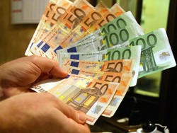 Chi guadagna 4000 euro al mese?